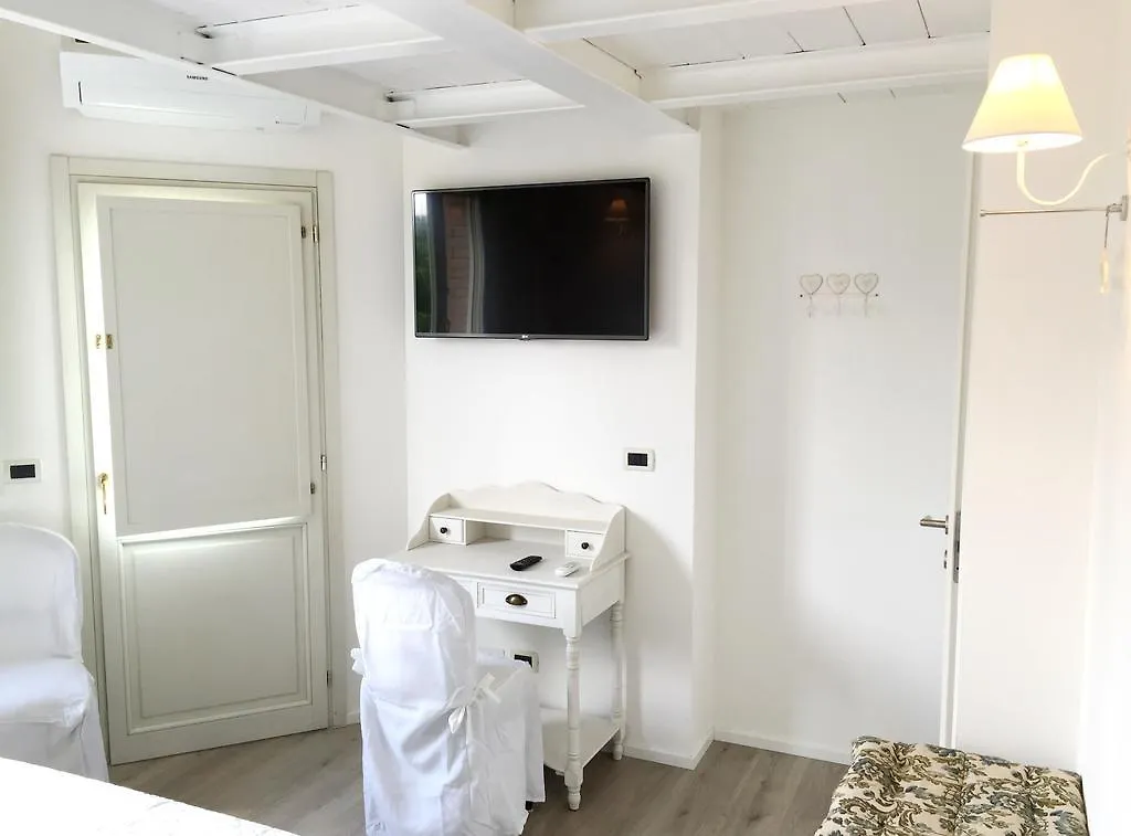 ベッド・アンド・ブレックファスト La Maison Di ボローニャ