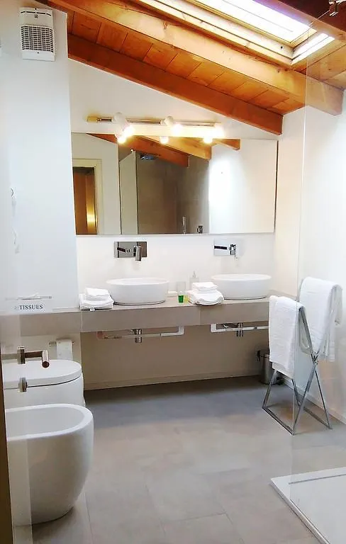 ベッド・アンド・ブレックファスト La Maison Di ボローニャ